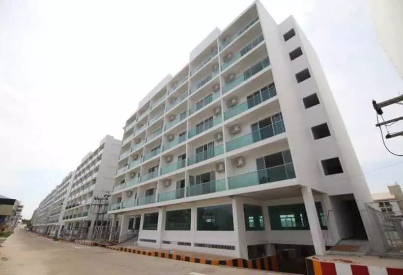 هتل M Village Hostel