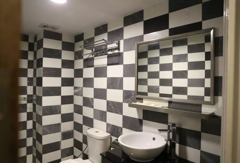 هتل M Village Hostel