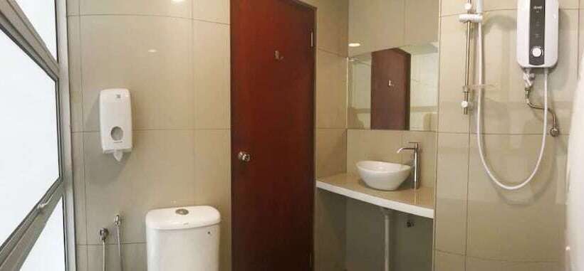 Place2stay Business Hotel @ Metrocity