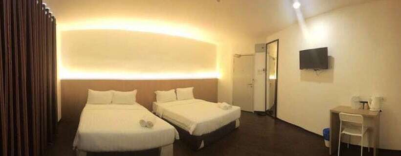 Place2stay Business Hotel @ Metrocity