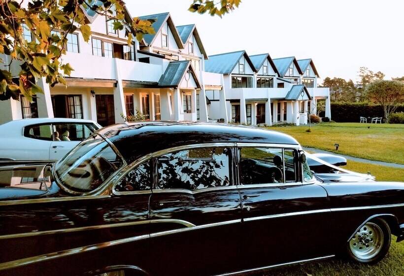 فندق Salty Dog Inn