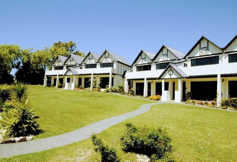 فندق Salty Dog Inn