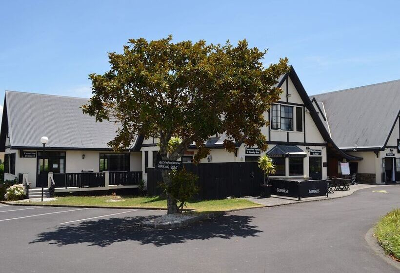 فندق Salty Dog Inn