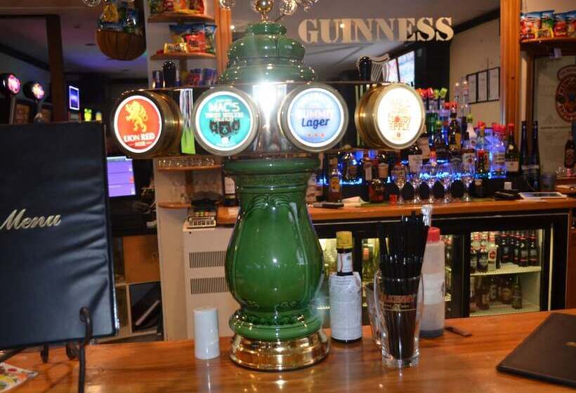 فندق Salty Dog Inn