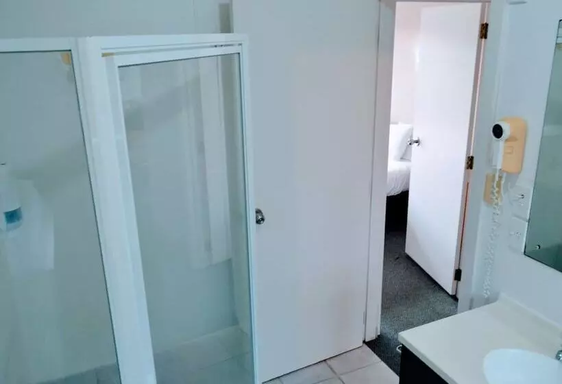 Hotelli Salty Dog Inn