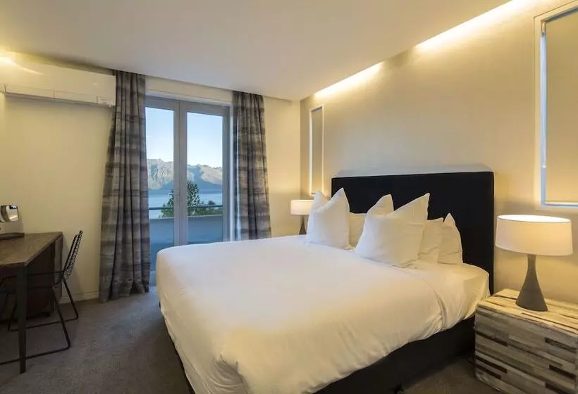 Infinity Collection Queenstown Luxury House