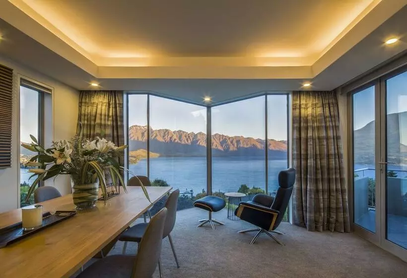 Infinity Collection Queenstown Luxury House