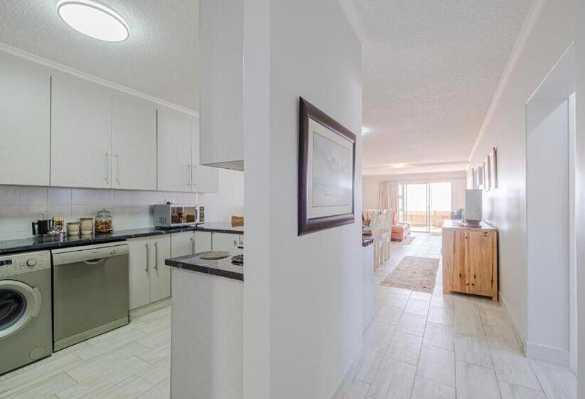 Jeffreys Bay Beach Accommodation