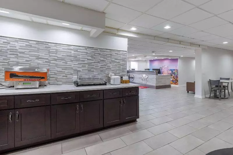 Suburban Extended Stay Hotel At The University