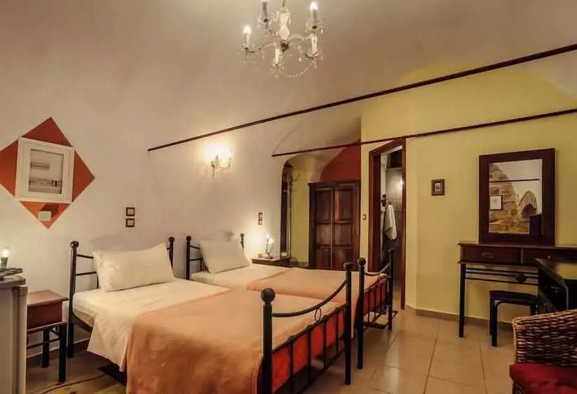 Hotelli Mouzaliko Guesthouse Mansion