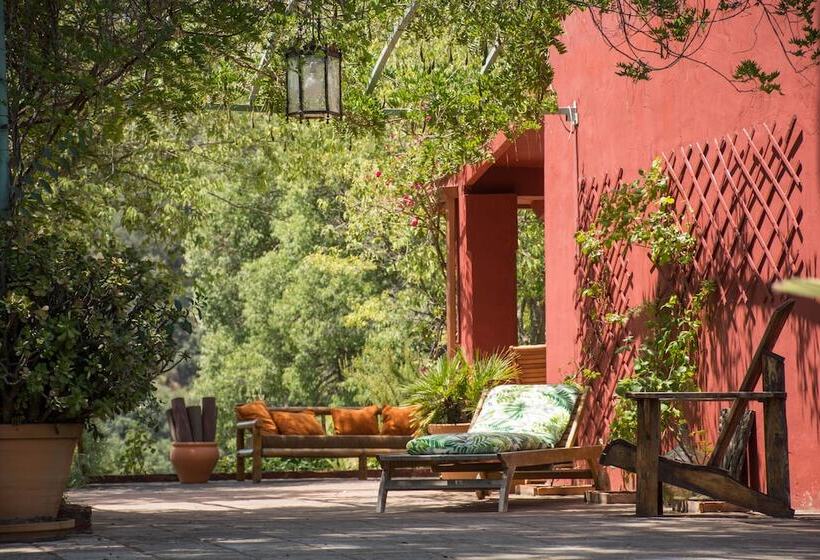 리조트 Secret Garden Retreats