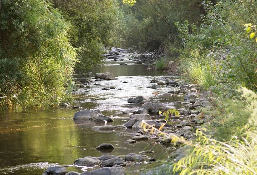 리조트 Secret Garden Retreats