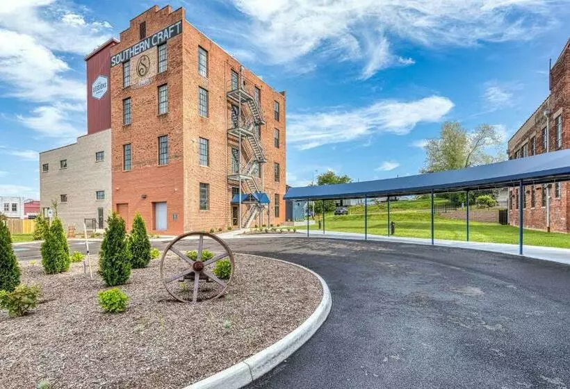 The Sessions Hotel, Bristol, A Tribute Portfolio