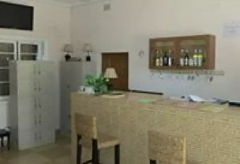 تختخواب و صبحانه Aabiya Lodge