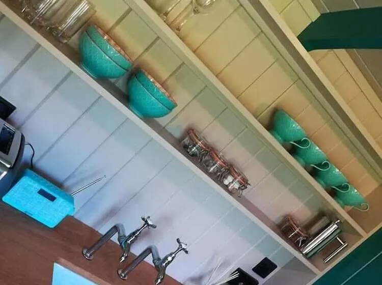 Gaggle Of Geese Pub   Shepherd Huts & Bell Tents