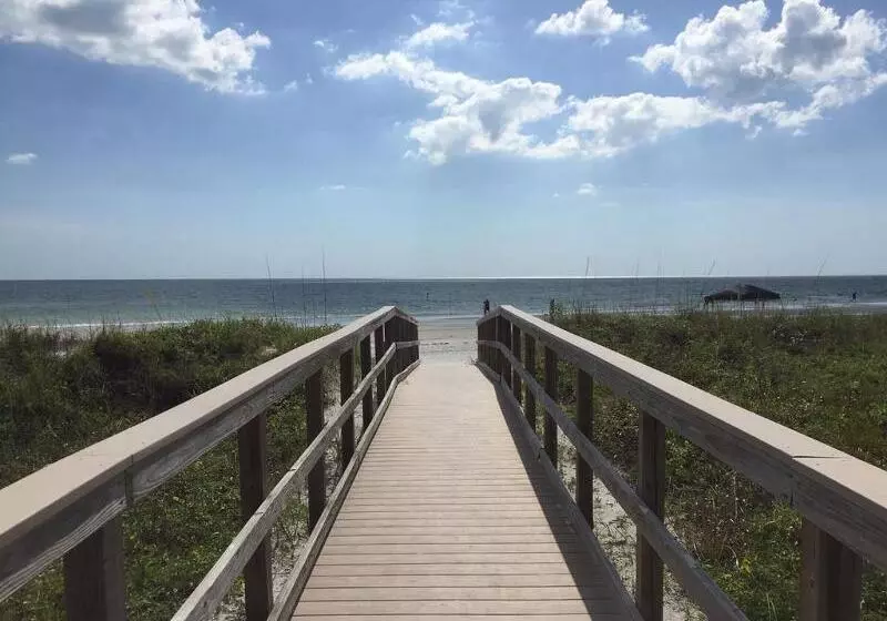 The Beachcomber St. Pete Beach Resort &