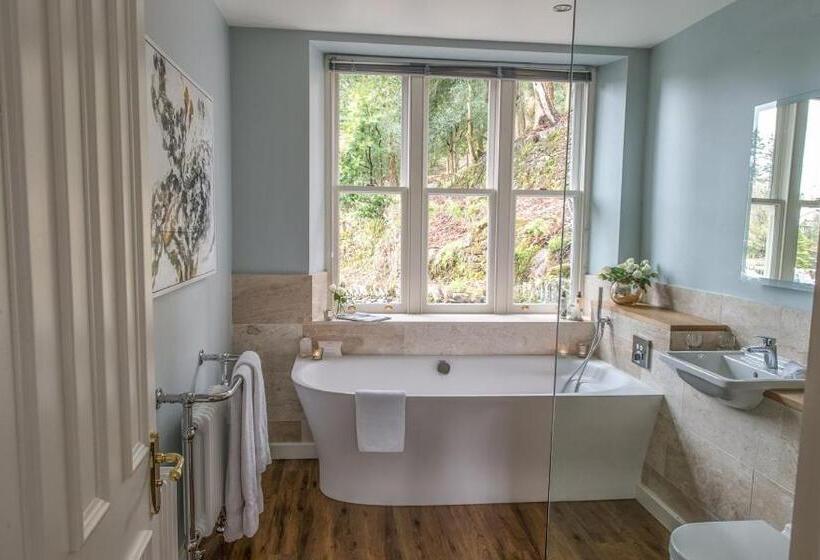 Bed and Breakfast Forest Side Hotel