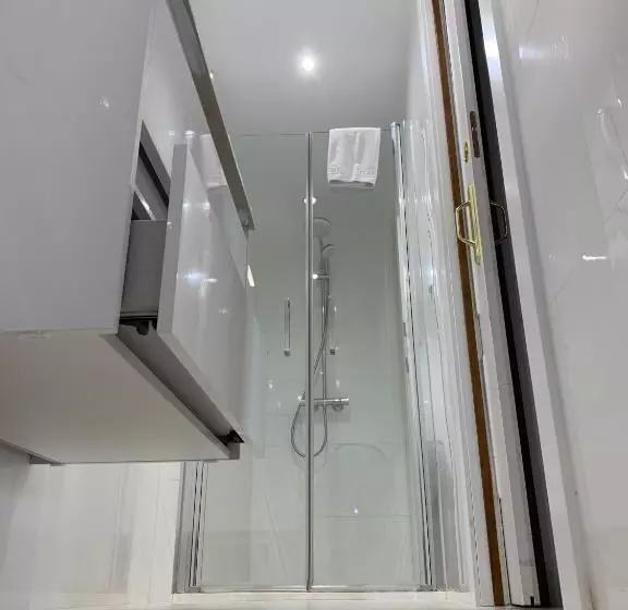 Benabola Hotel & Suites