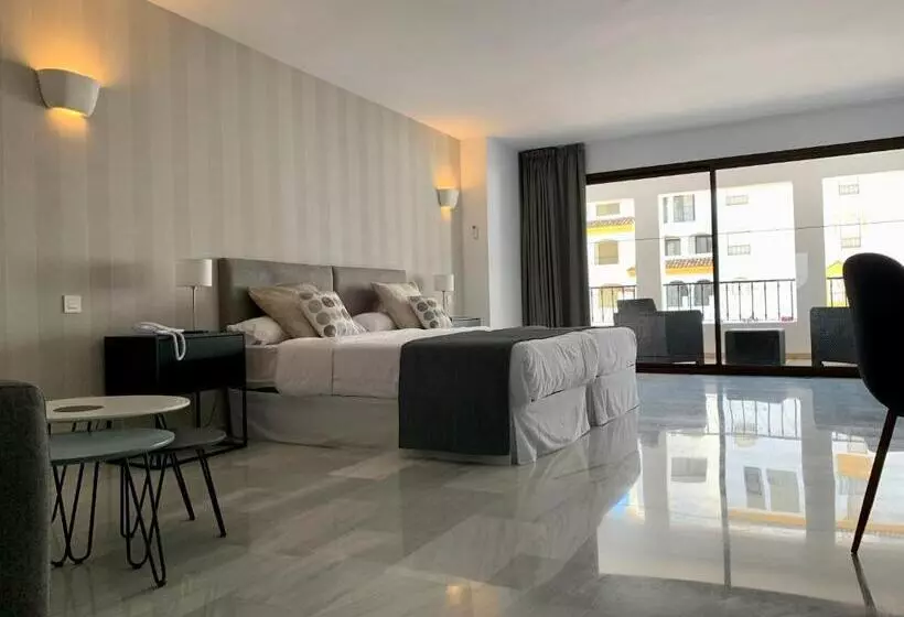 Benabola Hotel & Suites