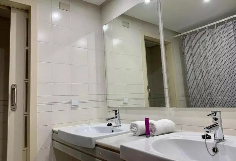 Benabola Hotel & Suites