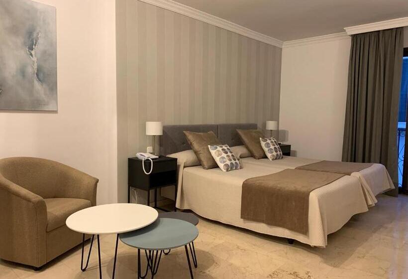 Benabola Hotel & Suites