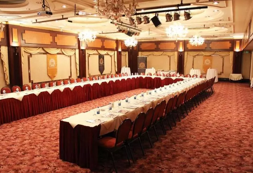 Hotelli 2000 Kavaklidere