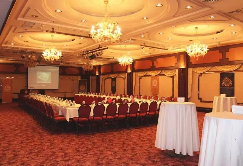 Hotelli 2000 Kavaklidere