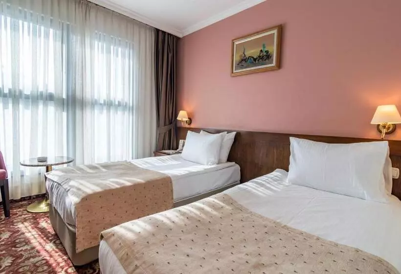 Hotelli 2000 Kavaklidere