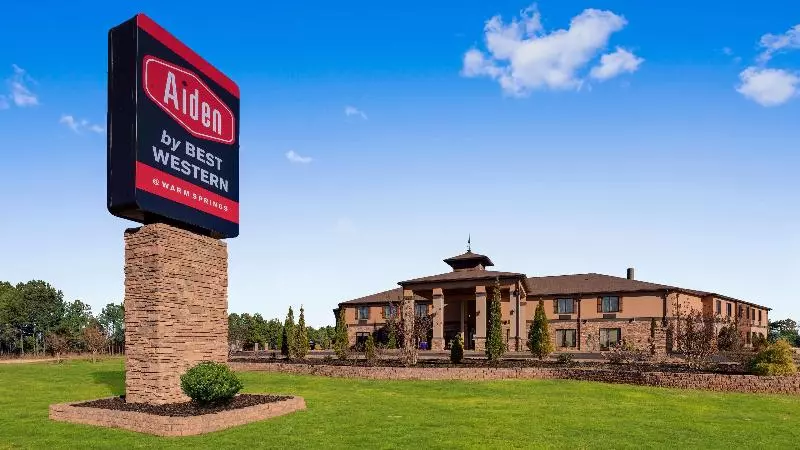 Aiden By Best Western Warm Springs Hotel And Event Center