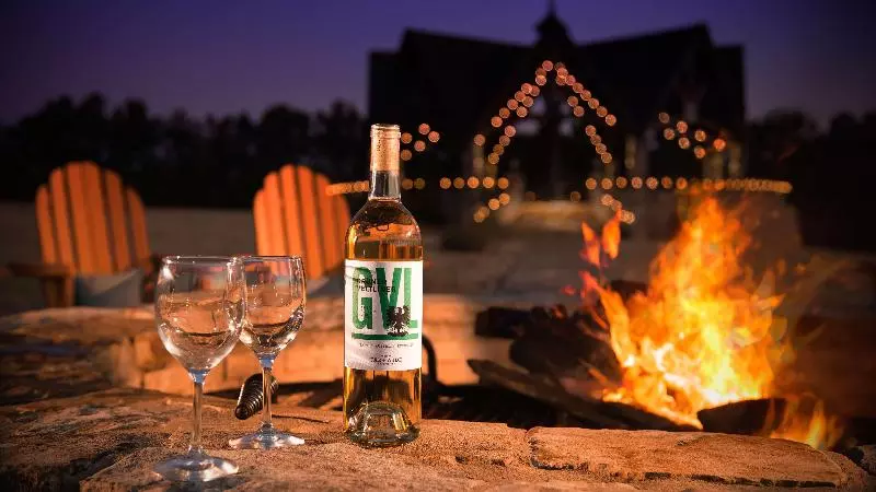 Aiden By Best Western Warm Springs Hotel And Event Center