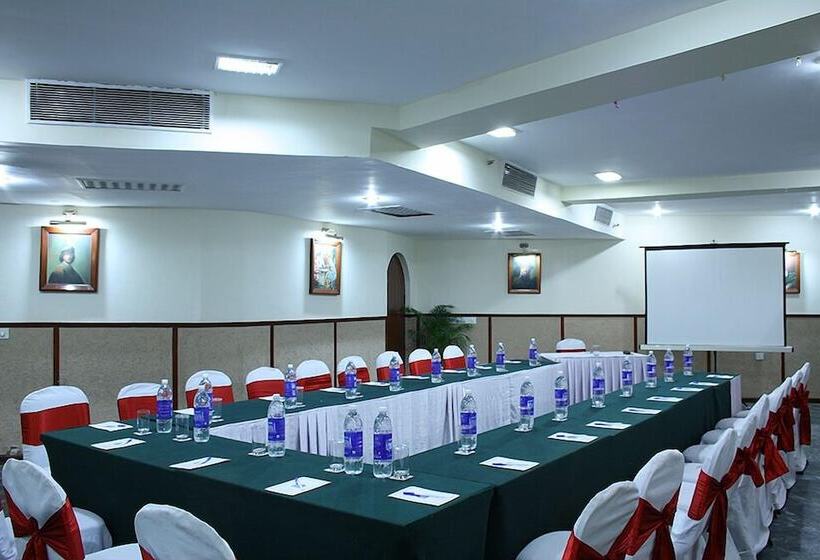 호텔 Amrutha Castle