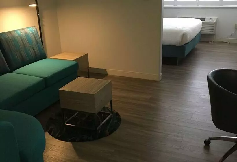 酒店 Best Western Plus Capitola By The Sea Inn & Suites