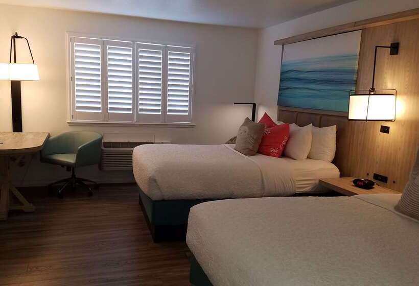 בית מלון כפרי Best Western Plus Capitola By The Sea Inn & Suites