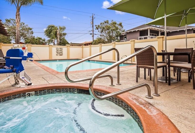 בית מלון כפרי Best Western Plus Capitola By The Sea Inn & Suites