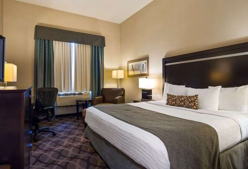 Best Western Plus Travel Hotel Toronto Airport