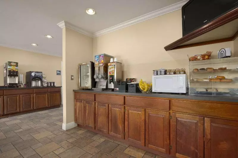 酒店 Days Inn By Wyndham Alexander City