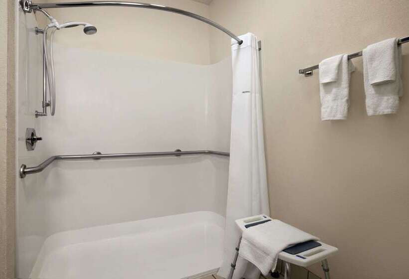 בית מלון כפרי Days Inn & Suites By Wyndham Romeoville