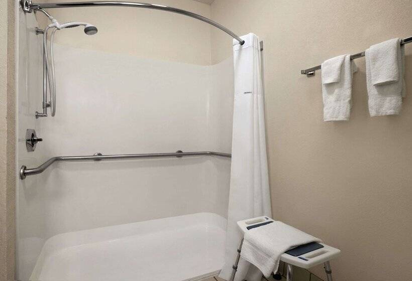 בית מלון כפרי Days Inn & Suites By Wyndham Romeoville