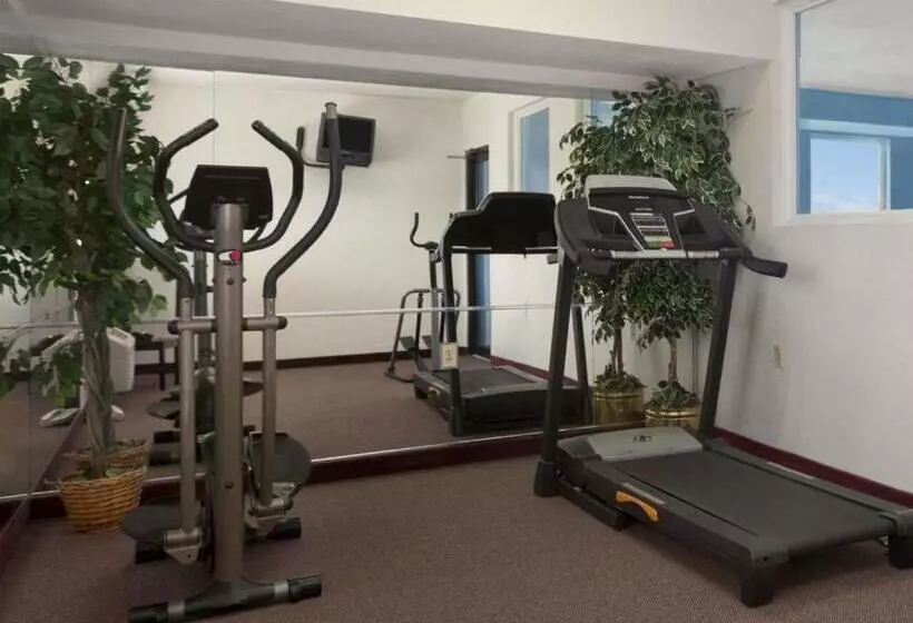 ホテル Days Inn & Suites By Wyndham Romeoville