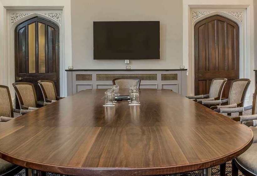 فندق De Vere Tortworth Court