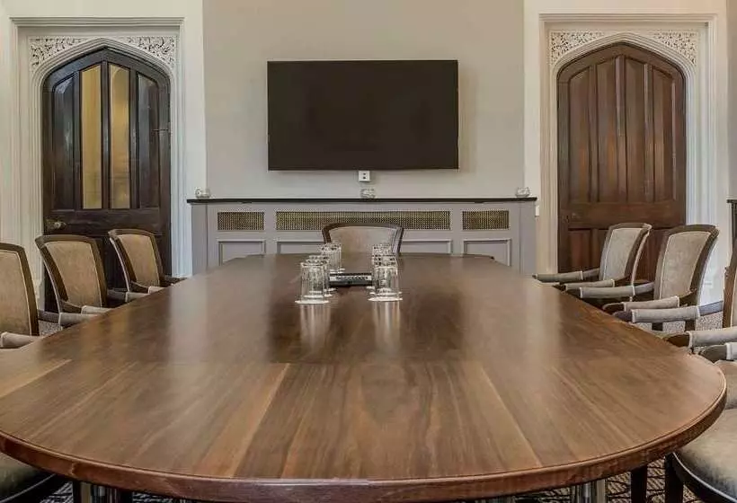 ホテル De Vere Tortworth Court