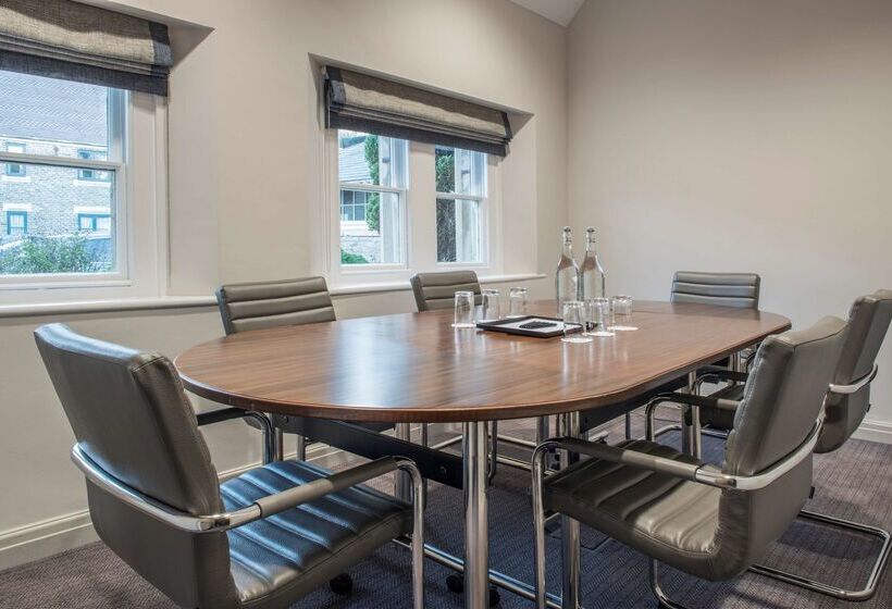 فندق De Vere Tortworth Court