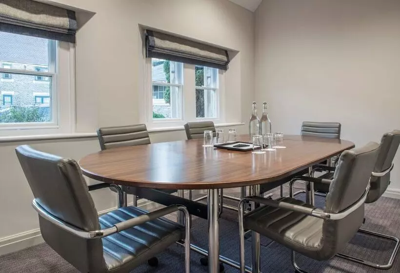 ホテル De Vere Tortworth Court