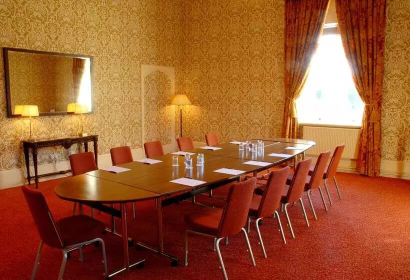 ホテル De Vere Tortworth Court