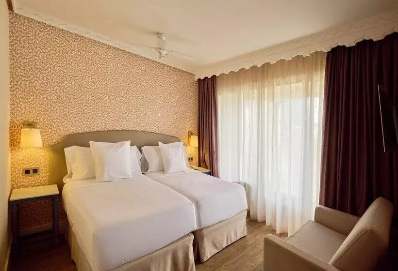 فندق Fenix Torremolinos  Adults Only Recommended