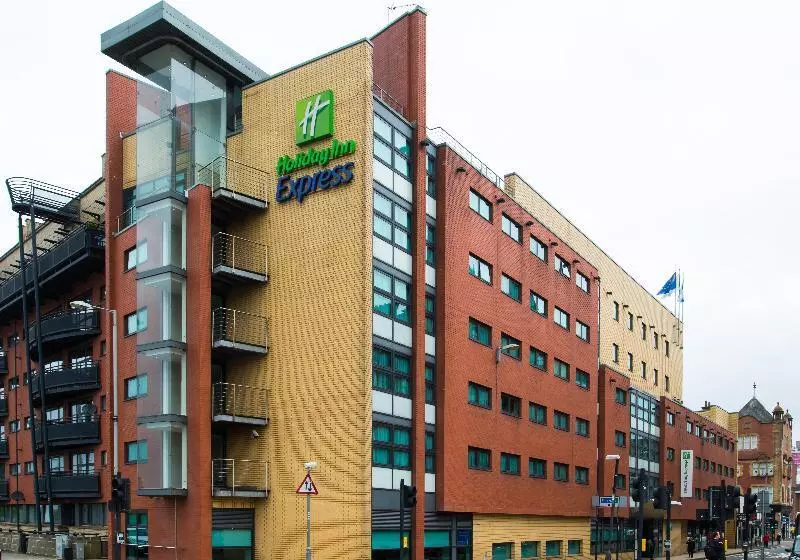 ホテル Holiday Inn Express   Glasgow   City Ctr Riverside, An Ihg