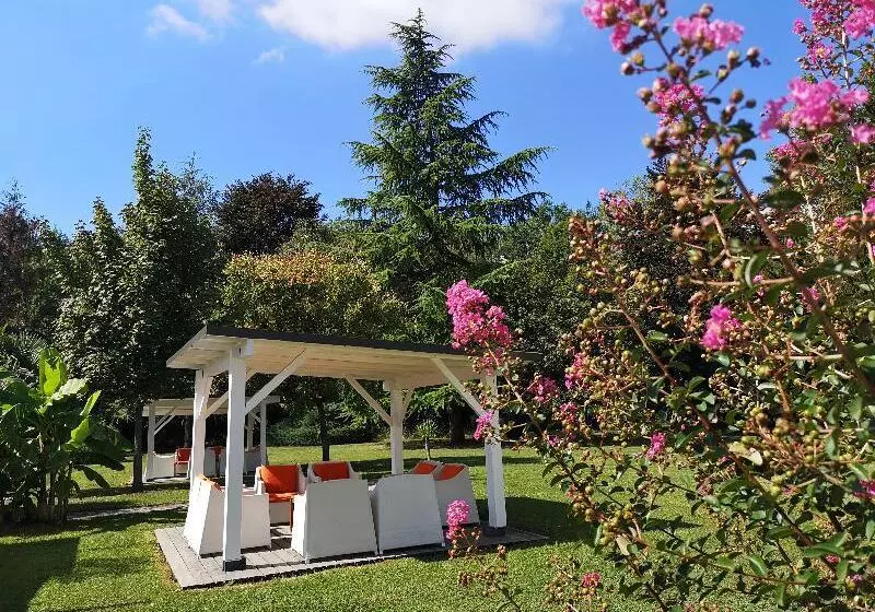 فندق Hôtel Le Cervolan