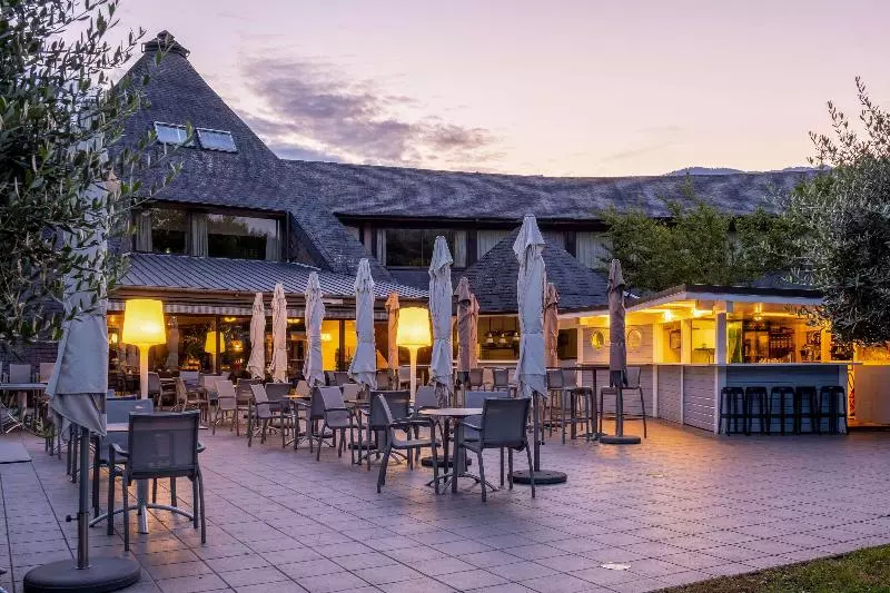 فندق Hôtel Le Cervolan