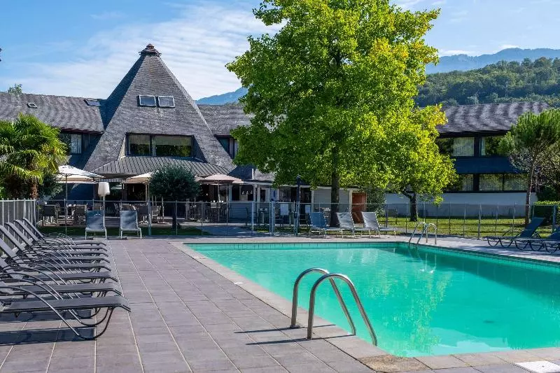 فندق Hôtel Le Cervolan