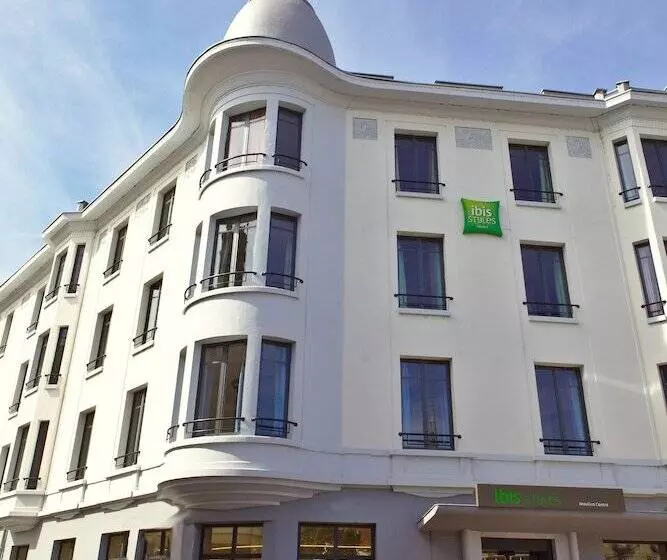 Отель Ibis Styles Moulins Centre